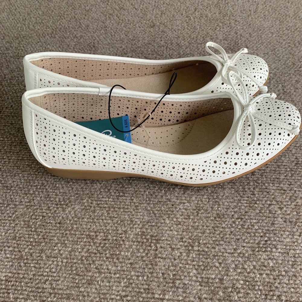 Mountain Sole by White Mountain White Perforated Flats with Bow - Picture 3 of 8